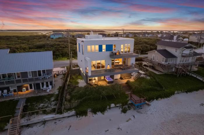 Ponte Vedra - Beachfront, Hot Tub & Fire Pit