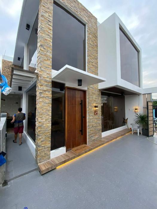 The Glass Cabin by J&A