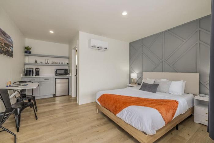 Studio 5 at The Flats in CDA 5 Min to the Resort and Lake