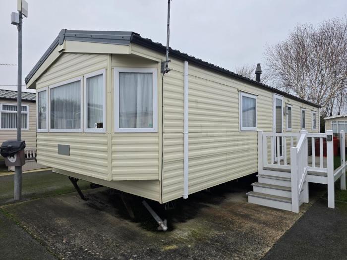 JY Holiday Caravans Wales, Oakfields Towyn Coastal Caravan Sleeps 6