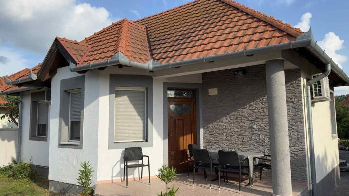 House and Apt in Keszthely Balaton 19032