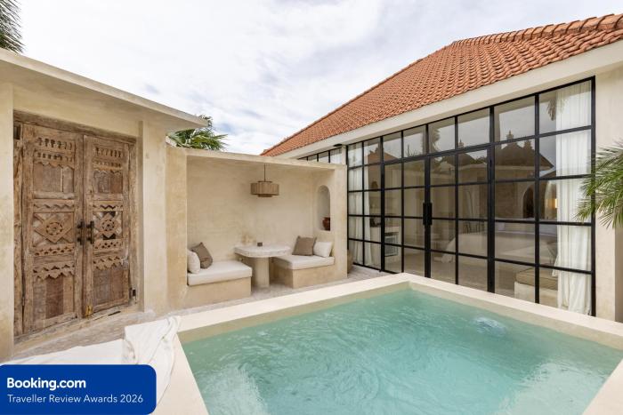 Private Pool Villa Bocami Suites- 2 by OriVista