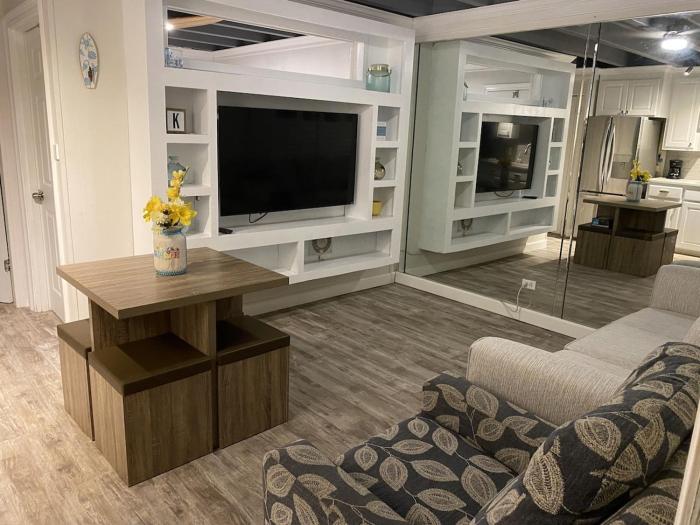 Tiny home living!! First floor condo!