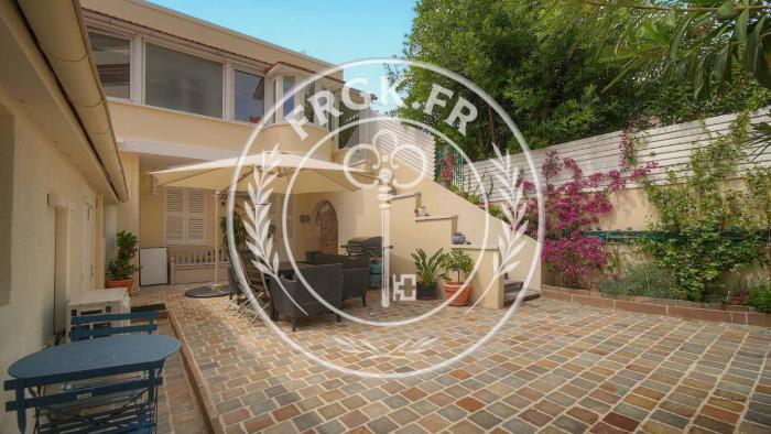 FRGK "4 Suites Privées Exclusives"