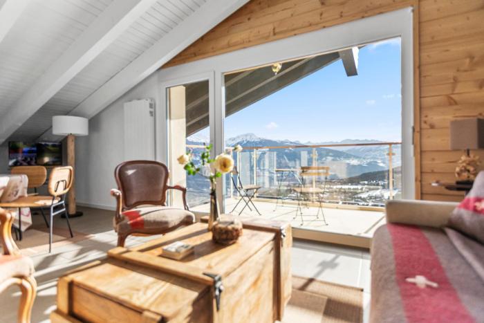 Cosy, neuf, vue panoramique, centre à 4 min à pied