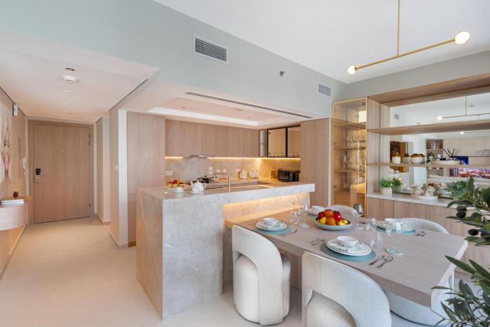 Stylish 1BDR Fully Upgraded Near Burj Khalifa