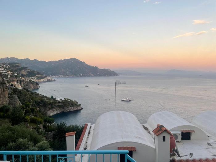 LIsola di Prospero Dimora dArte del 400 vista mare