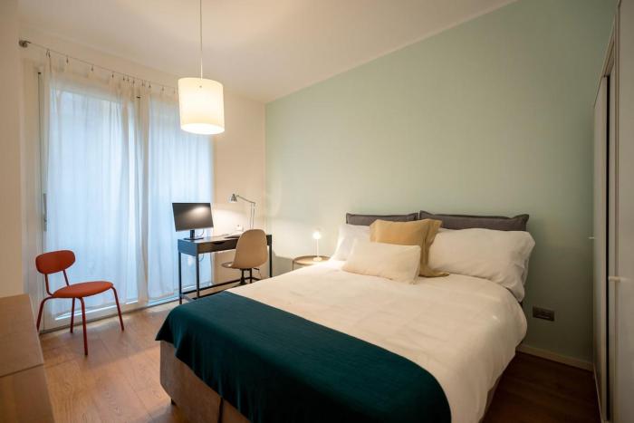 Duomo-Sempione, Luxury Apartment with balcony - M5