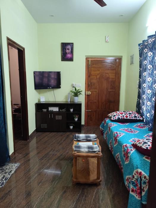 My Sooru - Spacious 2BHK Homely Retreat
