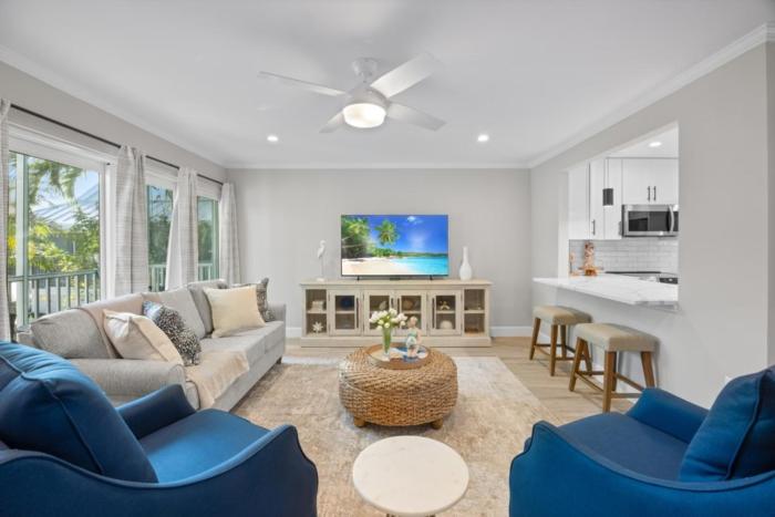 Seashells Unit 18-Coastal Breeze condo