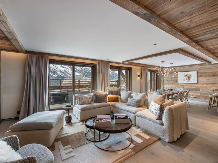 Appartement moderne aux pieds des pistes avec cheminée - FR-1-565-88