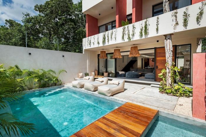 5-Bedroom Private House With Pool in Tulum