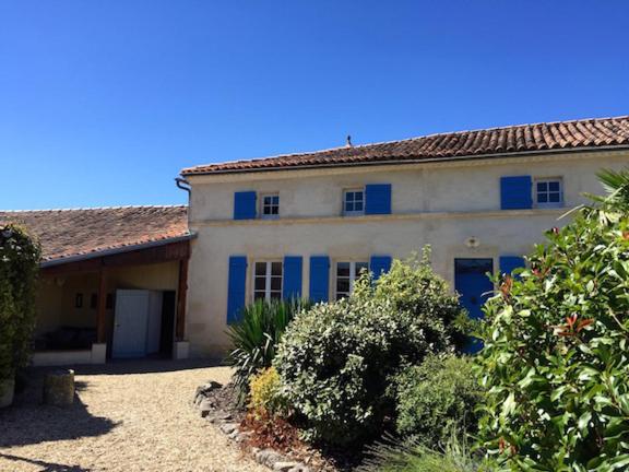 Mortafond-LÉchappée Douce, Charming Rural Retreat