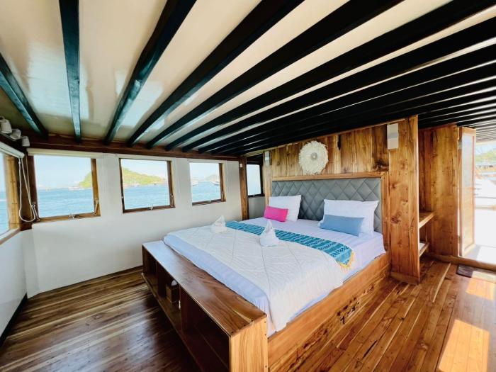 Boat Open Trip Komodo