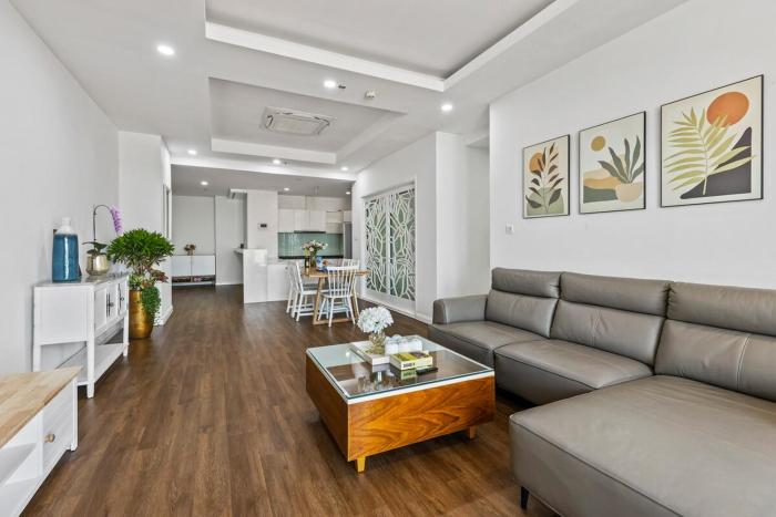 Vinhomes Royal City Amazing City View Modern 3BR