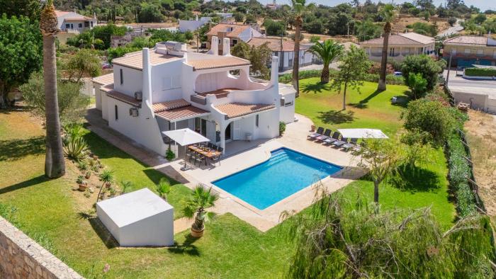 Greice Homes - Villa Carob Tree