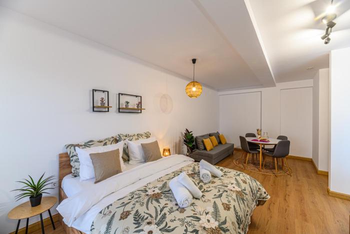 Urban Altitude Studio w panoramic skyline vistas