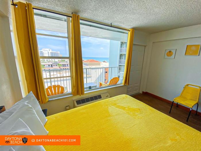 Salty Air, Happy Vibes! Daytona BrightHappy Studio