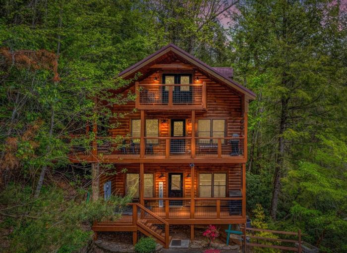 Specials - Pools Mt Views Hot Tub Game Rm