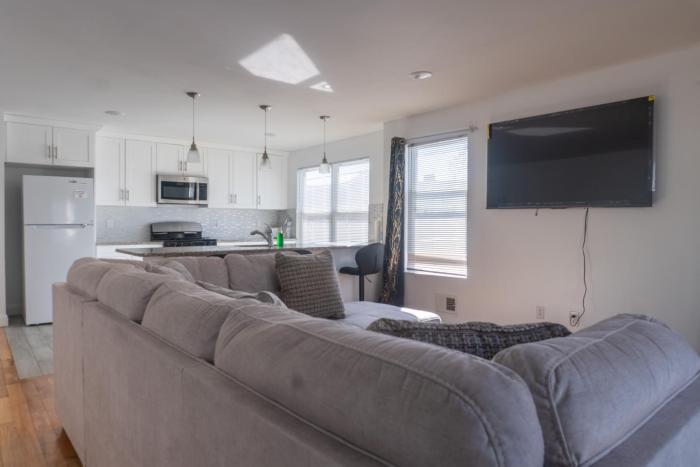 Spacious 3BR Home Near Newark Airport