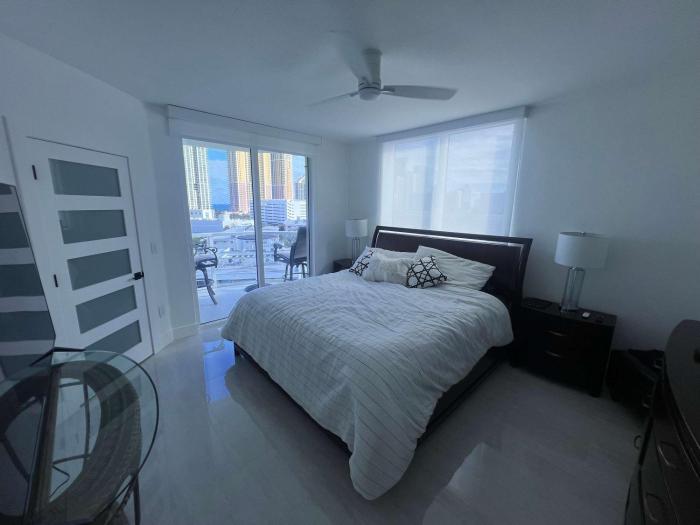 Le Marina Bay 1001 STR-01504