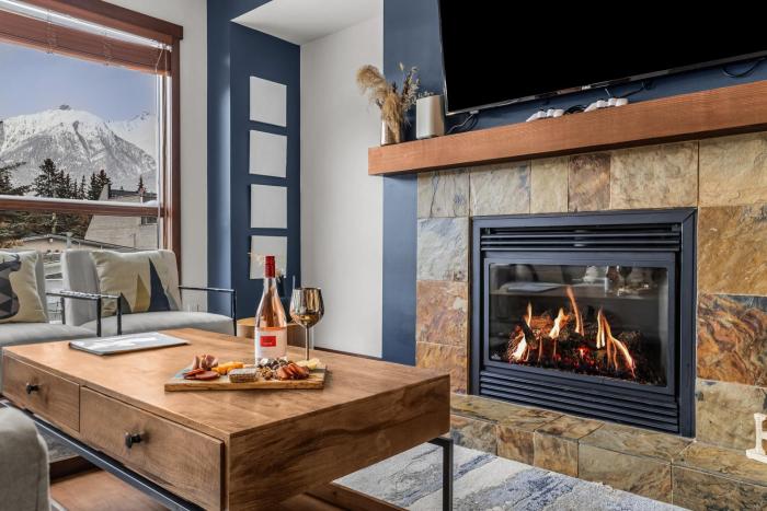 Canmore Condo Sleeps 10 Steps to Main Street