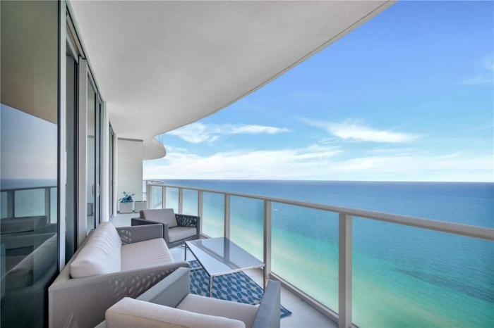 Prime Oceanfront 3BR Mansion in the Sky