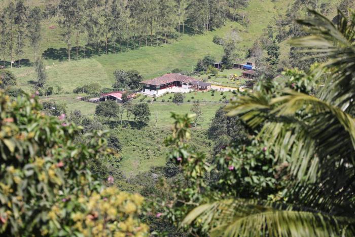 Finca La Playa Ecohotel - Experiencia Campestre -