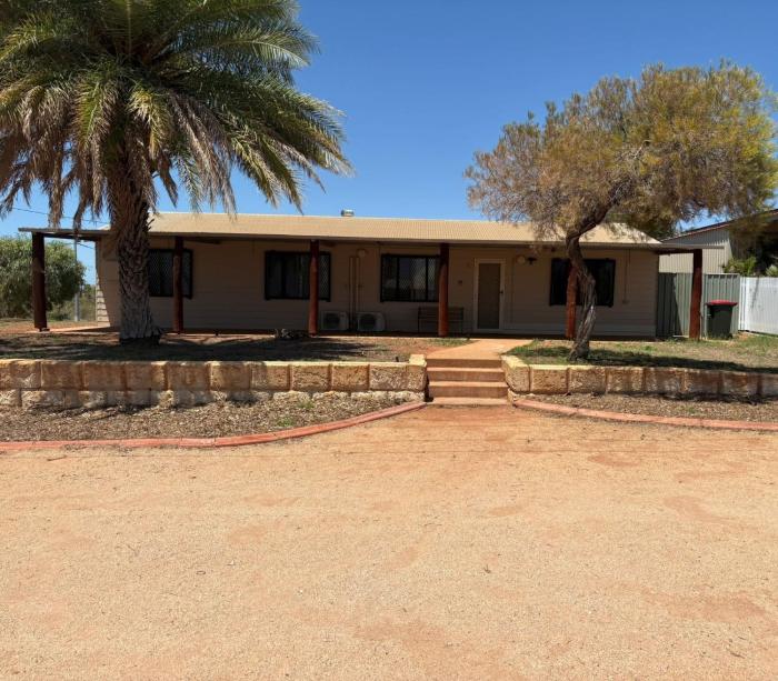 2 Keillor Place