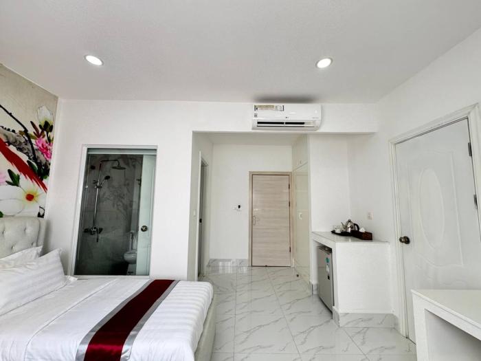 Center Point Resident