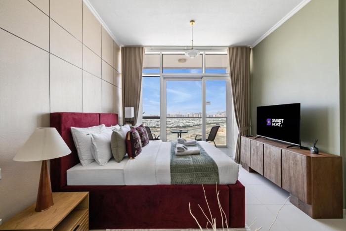 Stylish Studio with Balcony in Carson Tower, DAMAC Hills