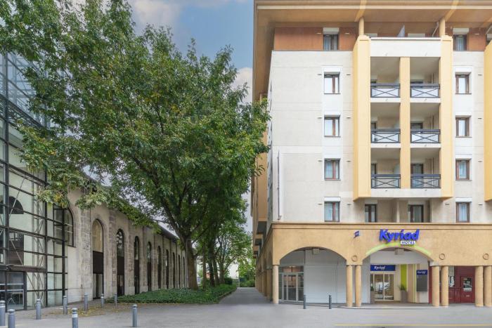 Kyriad Chambéry Centre - Hôtel et Résidence