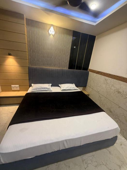 Hotel Aashiyana Groups