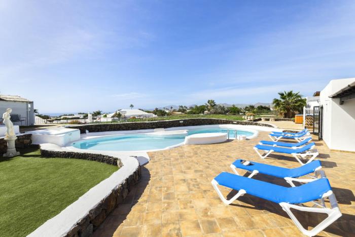 Casa Carlota by Escape Home