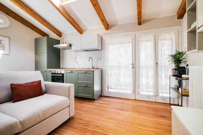 Pezzotti 12 design apt in the city center