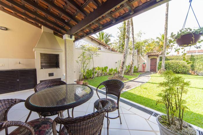 Casa c Churrasqueira perto da Praia de Pernambuco