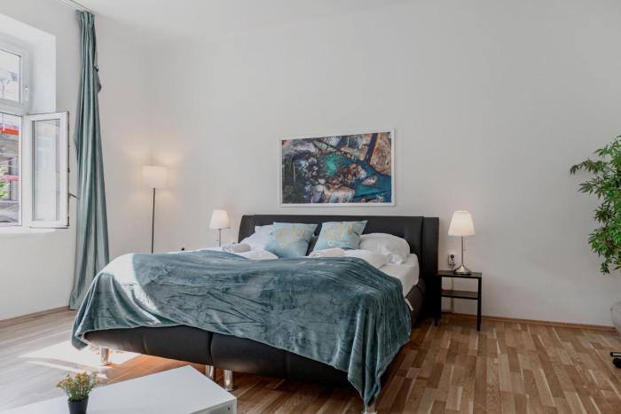 Beautiful 2BR Apartment with Free WiFi in Prime Location