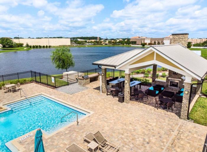 3BR Family Suite | Pool, Games, Gym, Free Parking