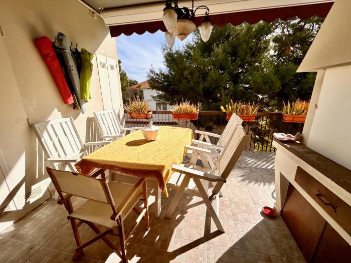 CASA TIZIANA, con terrazzo, aria condizionata e garage