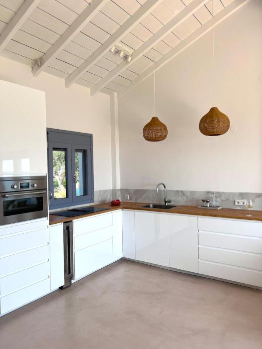 Seafront Essence - Beachfront Villa - Halkidiki