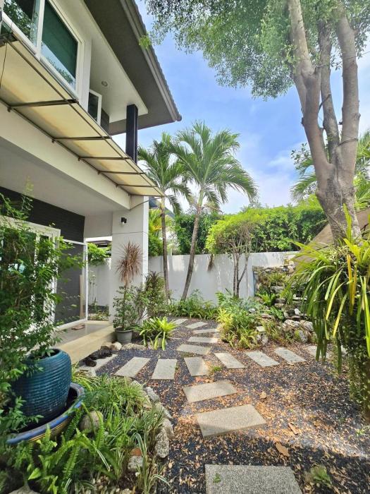 Cozy Serene Home Quiet Garden for a Peaceful Stay