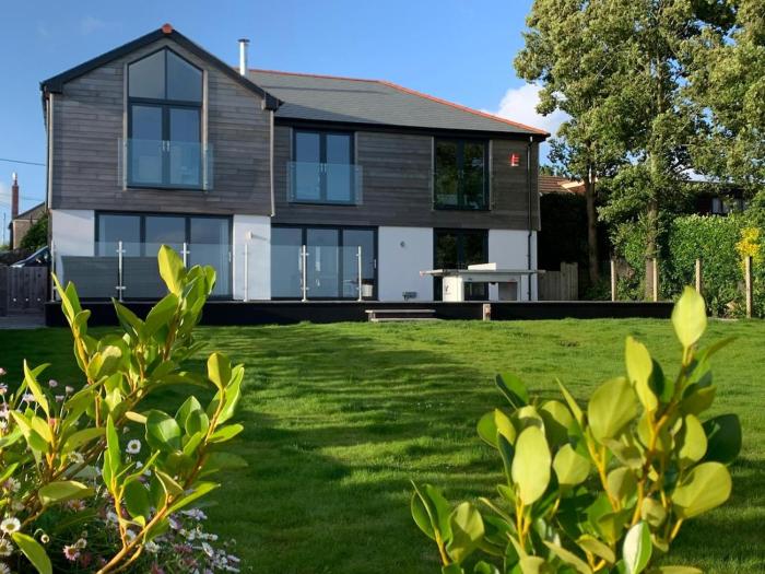 Tranquil Countryside Escape