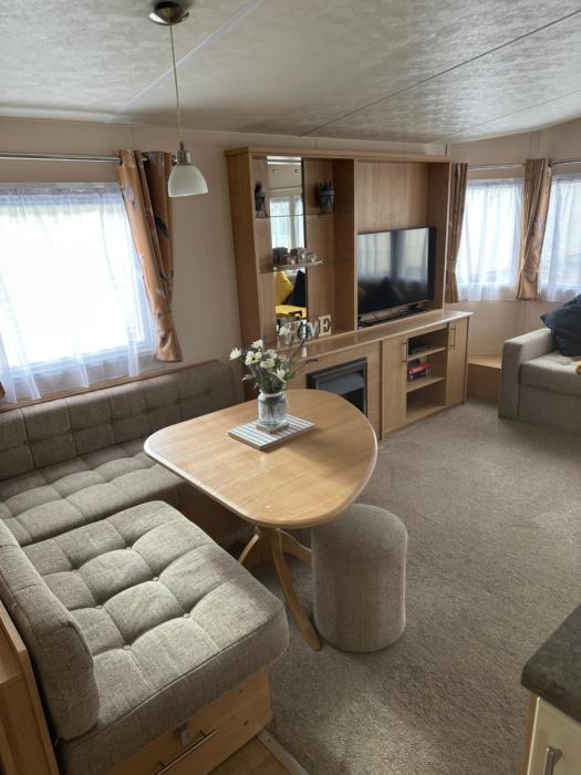 Phoenix caravan hire, Trecco bay