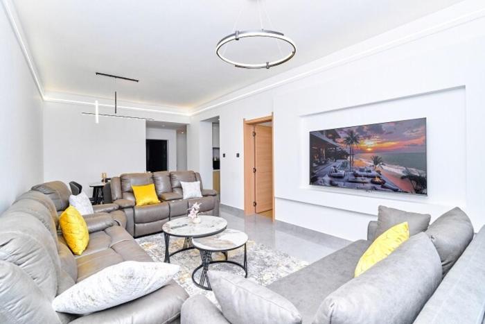 signature luxe apartment