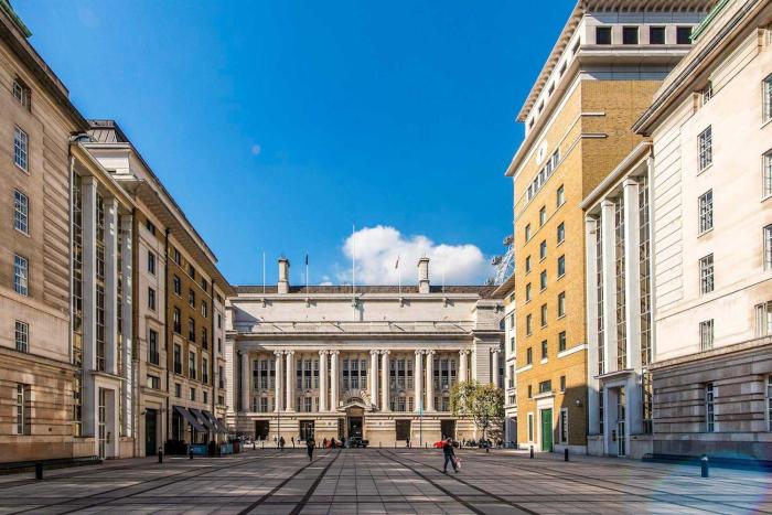 Collection - County Hall Residence 1B1B