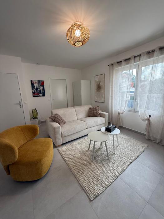 New apartment 10 min Disneyland Paris 5 pers,idéal family, climatisation