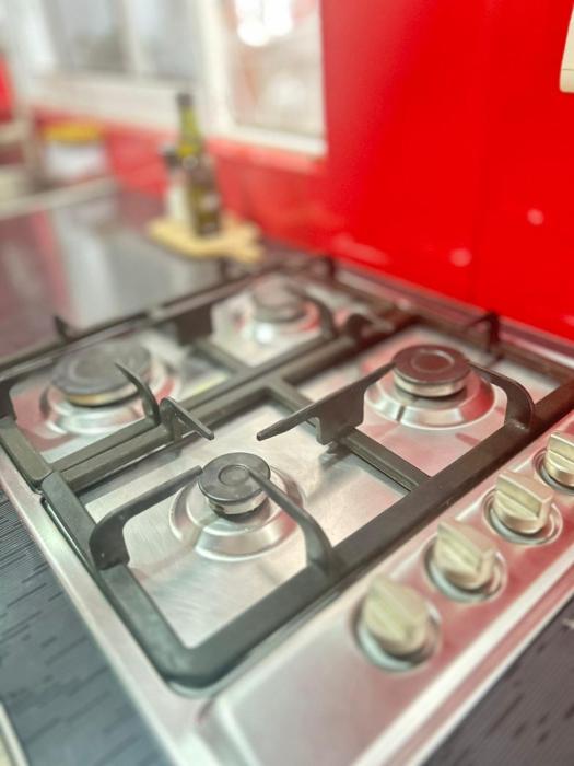 Super cozy house with tub - central