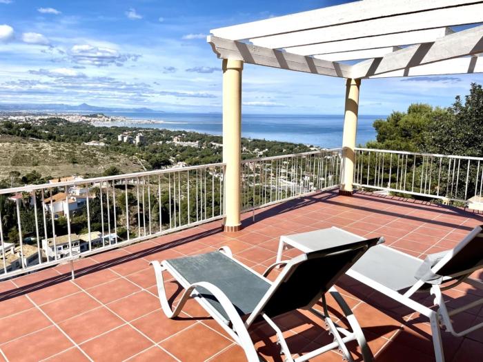 Chalet luminoso en Denia con piscina privada, Wi-Fi y parking - ES-373-20