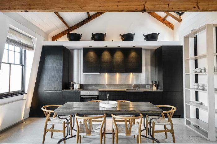 Cadogan Square 3-Bed - Prime Location at Chelsea