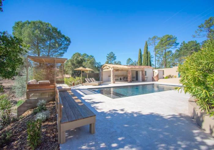 Villa 200m2, 10 pers, AC, Piscine, Forêt privée